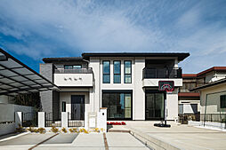 ウィザースホーム 豊洲展示場の施工事例「たくさんの居場所をつなぐ大空間。 心地よさも笑顔も、広がっていくわが家です。」の画像