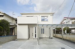 地元密着 創業67年のミヤウチ建設株式会社の施工事例「吹抜けのある白い家」の画像