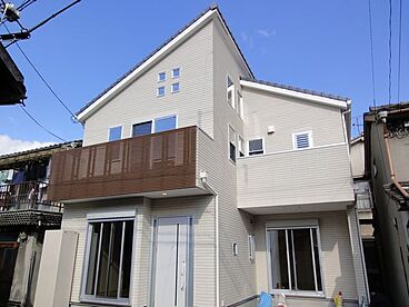 地元密着 創業67年のミヤウチ建設株式会社の施工事例「勾配天井のリビングがある家」の画像