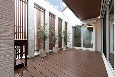 ヤマト住建株式会社の施工事例「3つのテラスがある家」の画像3