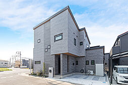 ヤマト住建 住まいのギャラリー西神戸店の施工事例「開放感のある三層吹き抜けの住まい」の画像