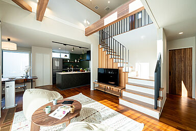 ヤマト住建株式会社の施工事例「外へ暮らしが広がるダブルテラスの住まい」の画像4