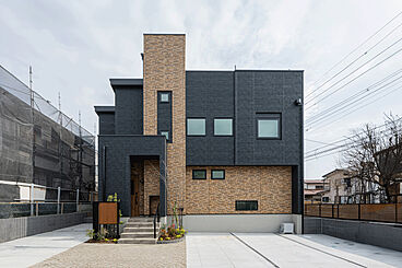 ヤマト住建株式会社の施工事例「ウッドデッキが彩る解放感あふれる住まい」の画像