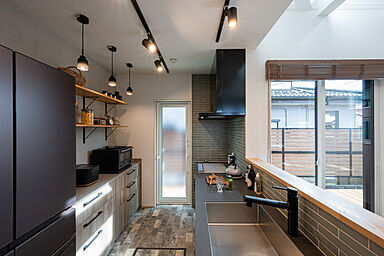 ヤマト住建株式会社の施工事例「ウッドデッキが彩る解放感あふれる住まい」の画像5