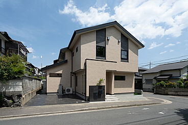 ヤマト住建株式会社の施工事例「ゆるやかに空間が結びつく、寛ぎの住まい」の画像