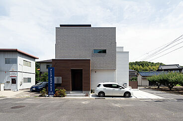 ヤマト住建株式会社の施工事例「柔軟な空間設計が生きる、家族団らんを楽しむ住まい」の画像