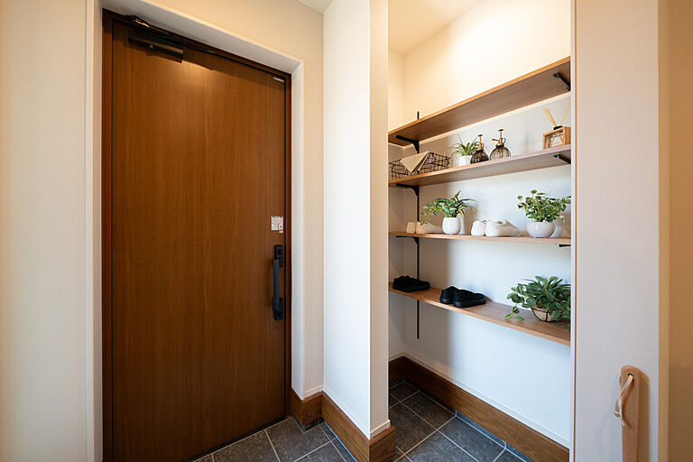 ヤマト住建 住まいのギャラリー西神戸店の公式画像_玄関2