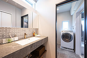 ヤマト住建株式会社の施工事例「くつろげる空間が散らばる、心休まる住まい」の画像5