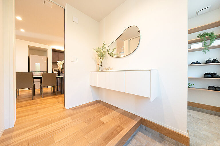 ヤマト住建 住まいのギャラリー西神戸店の公式画像_玄関2