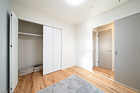 ヤマト住建株式会社の施工事例「南北に抜けるLDKでのびのび暮らす住まい」の画像8