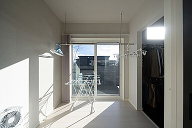 ヤマト住建株式会社の施工事例「美しさを極めた、アーティスティックな室内空間」の画像4