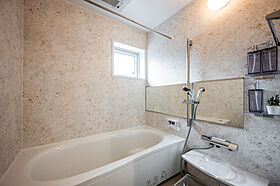 ヤマト住建株式会社の施工事例「無垢床が心地よい、縦にも横にも繋がる+αの先進的な住まい」の画像9