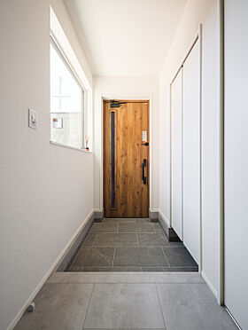 ヤマト住建株式会社の施工事例「プライベートな半屋外空間を楽しめる住まい」の画像1