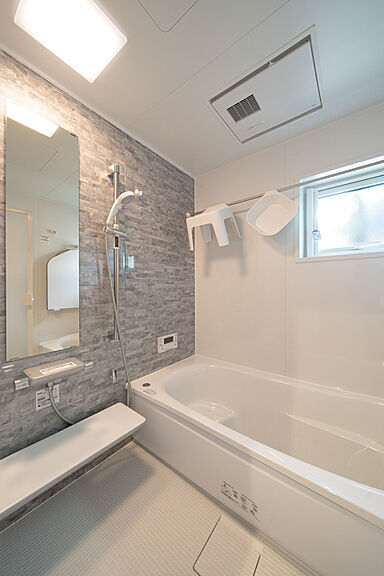 ヤマト住建株式会社の施工事例「和歌山県和歌山市|2階リビングで開放的なインナーガレージがある住まい」の画像7