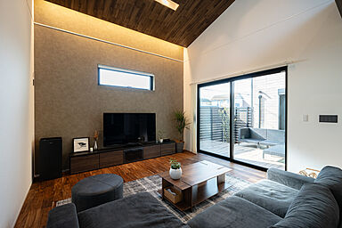 ヤマト住建株式会社の施工事例「滋賀県長浜市|中庭が暮らしを解き放つ。ひとりも、家族時間も心地よい住まい」の画像3