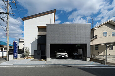 ヤマト住建 住まいのギャラリー神戸鈴蘭台店の施工事例「岡山県岡山市南区|クールな外観と屋上庭園を愉しむ住まい」の画像