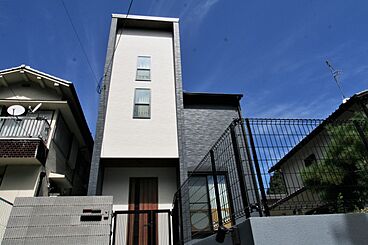 逆瀬川はうじんぐ株式会社の施工事例「風と碧に包まれた新芽なお家」の画像