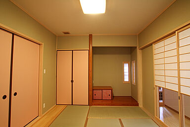 逆瀬川はうじんぐ株式会社の施工事例「中庭から光が零れる家 野上K様邸」の画像6