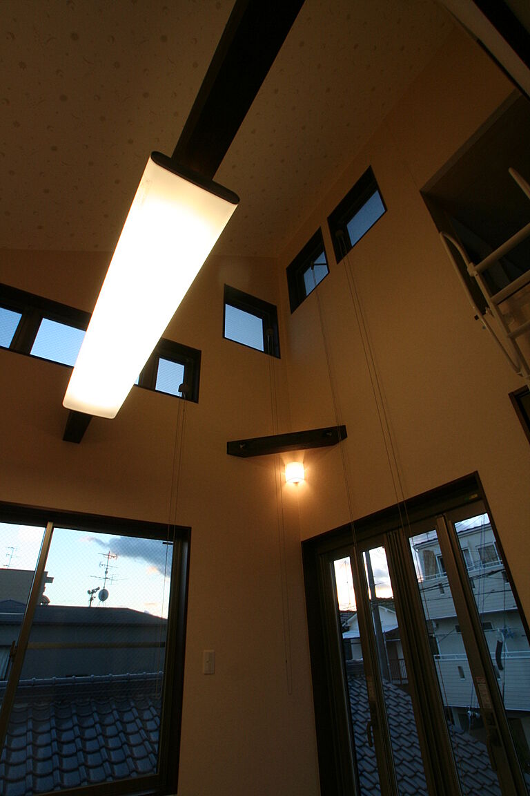 逆瀬川はうじんぐ株式会社の公式画像_リビング4