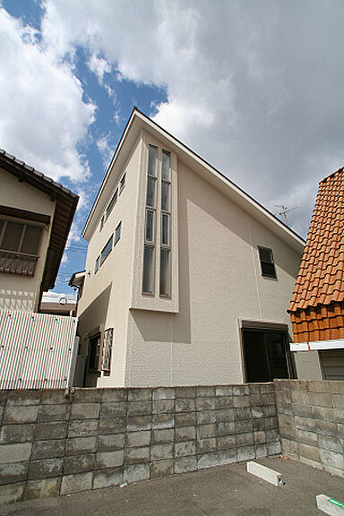 逆瀬川はうじんぐ株式会社の施工事例「プチ可愛いスパニッシュ 野上S様邸」の画像6