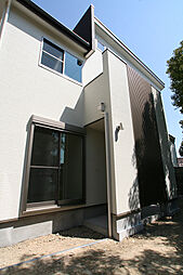 逆瀬川はうじんぐ株式会社の施工事例「自然とモダニズムの調和 伊孑志N様邸」の画像