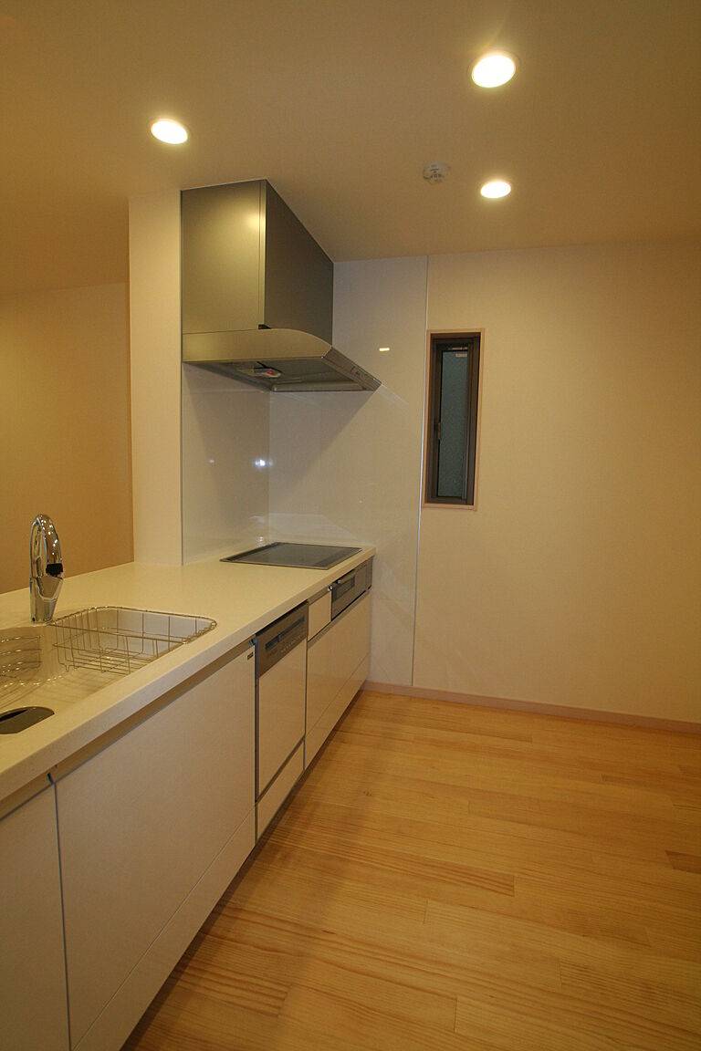 逆瀬川はうじんぐ株式会社の公式画像_キッチン6