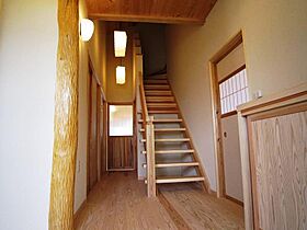 創業53年 有限会社若林建築所の施工事例「木の香る家、自然素材、癒しの家」の画像1