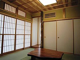 創業53年 有限会社若林建築所の施工事例「木の香る家、自然素材、癒しの家」の画像4