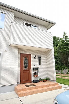 ワールドハウスの施工事例「”ゆとり”で実現した快適空間のお家」のメイン画像