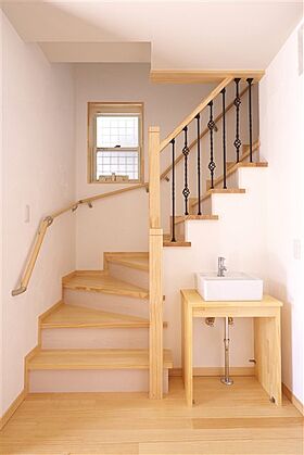 株式会社 ユーロプランニングの施工事例「自然素材に包まれて心地良い南欧風の家」の画像2