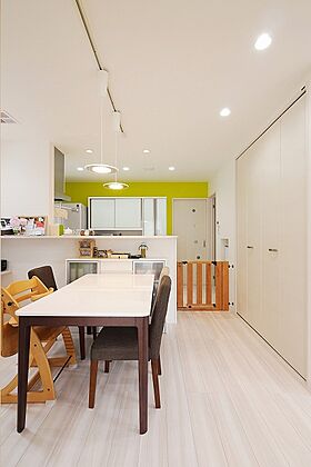 株式会社 ユーロプランニングの施工事例「澄んだ空気が流れる良質な家」の画像1