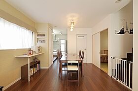 株式会社 ユーロプランニングの施工事例「屋上庭園につながるらせん階段のある家」の画像3