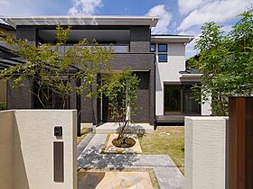 株式会社 ユーロプランニングの施工事例「広々とした二世帯住宅の家」の画像1