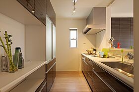 株式会社 ユーロプランニングの施工事例「落ち着き空間をもたらすシックな家」の画像4