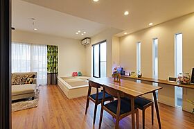 株式会社 ユーロプランニングの施工事例「くつろげるシアタールームのある家」の画像2