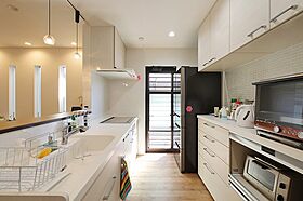 株式会社 ユーロプランニングの施工事例「くつろげるシアタールームのある家」の画像3