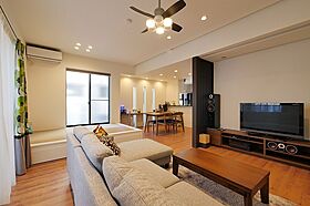 株式会社 ユーロプランニングの施工事例「くつろげるシアタールームのある家」の画像4