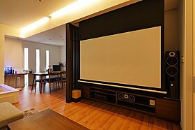 株式会社 ユーロプランニングの施工事例「くつろげるシアタールームのある家」の画像5
