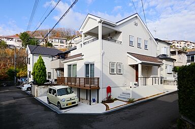 株式会社 ユーロプランニングの施工事例「ゆったりくつろげる広々リビングの家」の画像