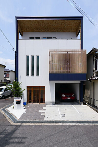 株式会社 ユーロプランニングの施工事例「和モダンな外観が目をひく土間のある家」の画像