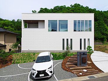 株式会社 ユーロプランニングの施工事例「緑の癒しに包まれて暮らす家」の画像