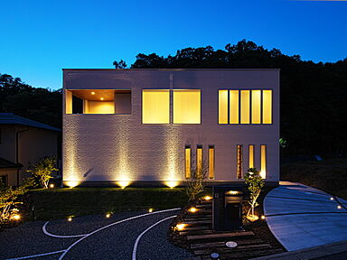 株式会社 ユーロプランニングの施工事例「緑の癒しに包まれて暮らす家」の画像6