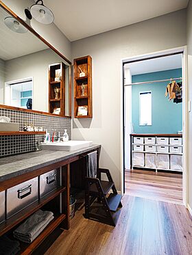 株式会社 ユーロプランニングの施工事例「勾配天井と小上がりで優しくゾーニングする家」の画像4