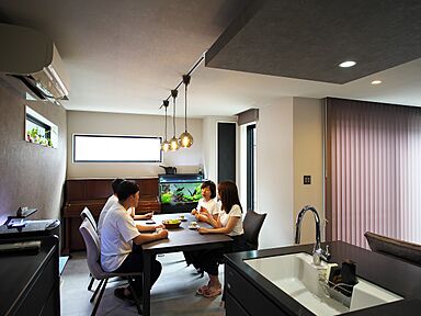 株式会社 ユーロプランニングの施工事例「仲良し二世帯の理想の家」の画像5