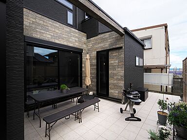 株式会社 ユーロプランニングの施工事例「仲良し二世帯の理想の家」の画像9