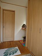 木の家スタイルの玄関 リバウスホームの事例画像