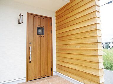 リバウスホームの施工事例「愛知県常滑市 北欧風の落ち着きのある家」の画像1