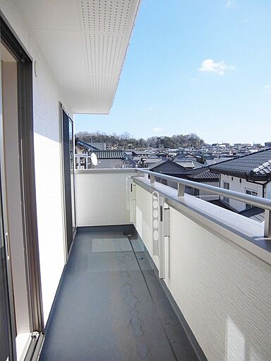 リバウスホームの施工事例「愛知県東海市 太陽の光が存分に味わえる家」の画像4