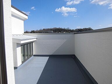 リバウスホームの施工事例「愛知県東海市 太陽の光が存分に味わえる家」の画像6