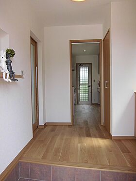 リバウスホームの施工事例「愛知県知多郡武豊町 レンガ飾りのナチュラルなおうち」の画像1